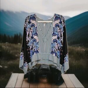 Free People Blouse Crop Blue Black Stripe Floral Boho Wide Sleeves Size Small